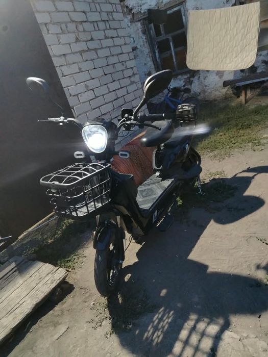 Продам мопед Ает