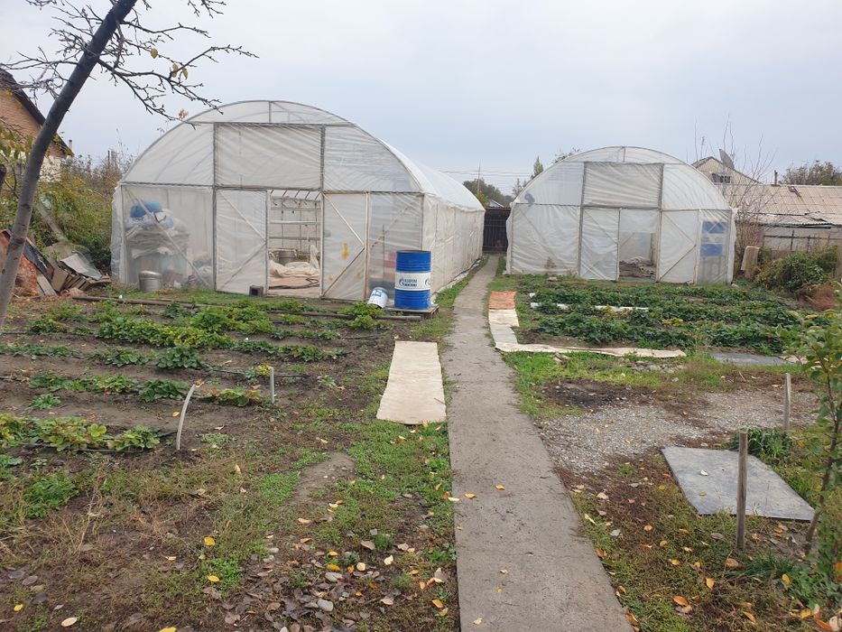 Теплица в комплекте