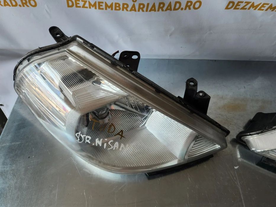 Faruri Far Stanga Dreapta Nissan Tiida Xenon Complete An 2007-2008-2009-2010-2011-2012-2013-2014 Vo