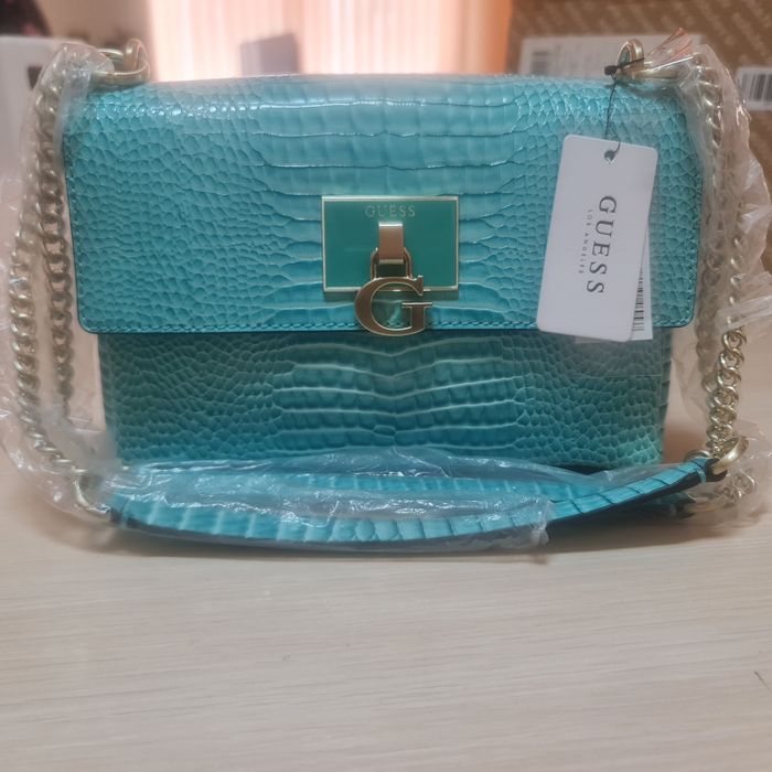 Guess дамска чанта