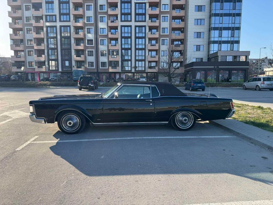 Американски ретро автомобил Lincoln под наем