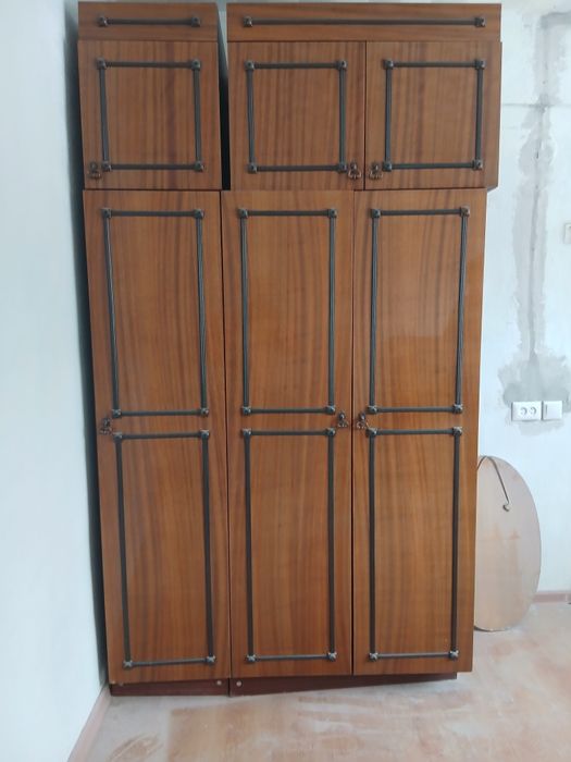 Отдам даром шкаф