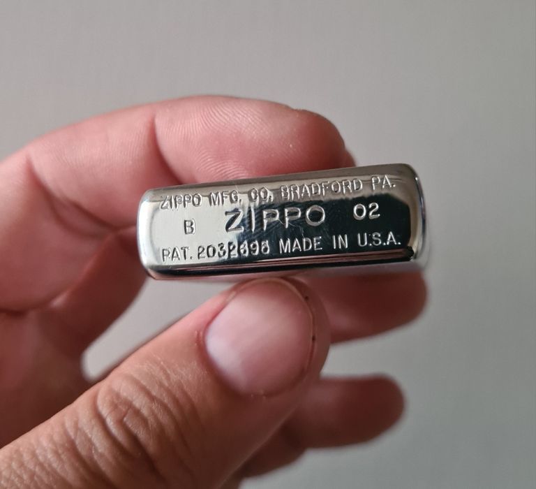 Bricheta Zippo Marlboro Foarte Rara Drumetie