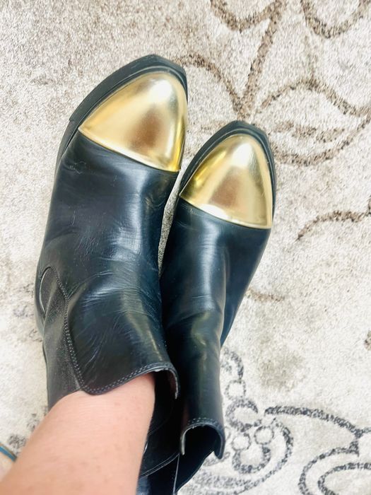 Туфли лаковые на 38,5.