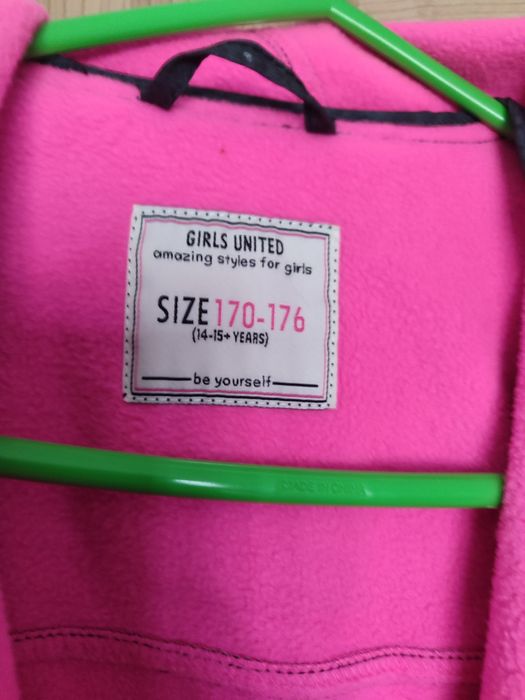 Jachetă softshell gri cu interior roz de la marca Girls