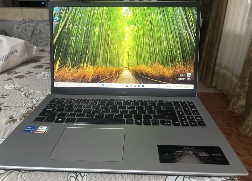 Laptop Asus Aspire A315-58
