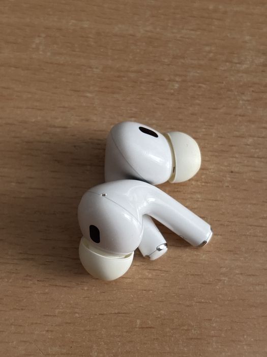 Apple AirPods Pro 2 (оригинал)