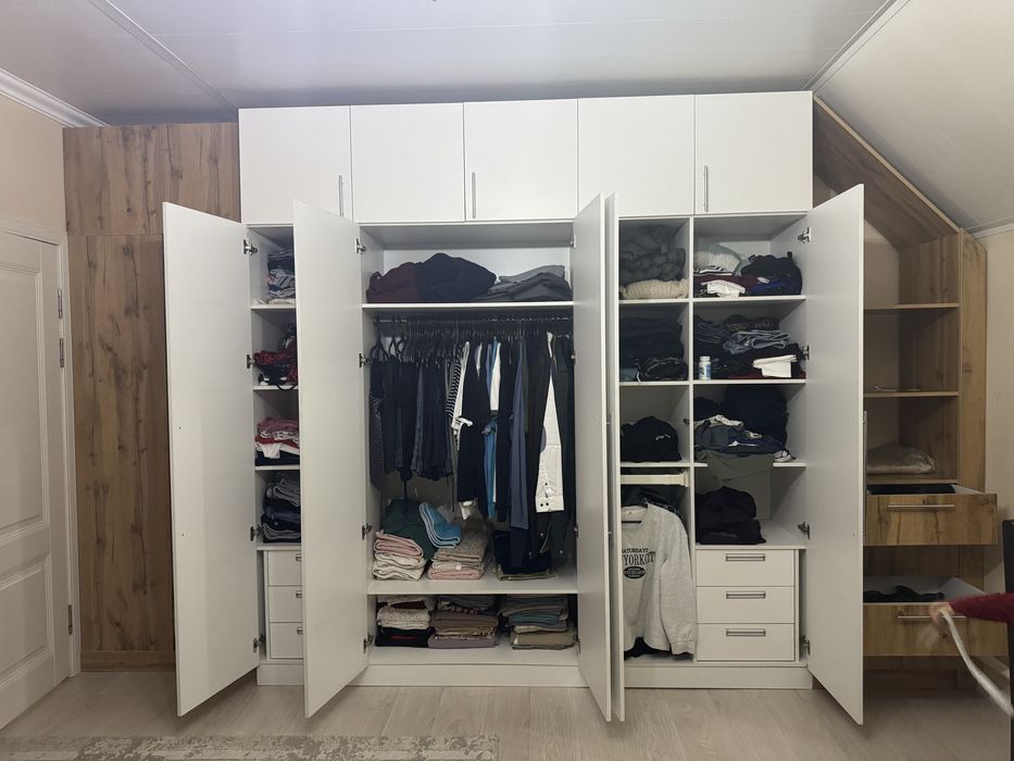 Продам шкаф, очень вместительный