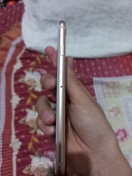 srochno!! Iphone 8/64 gb LLA sotiladi!!