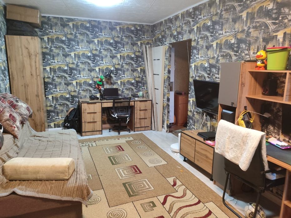 Продам двухкомнатную квартиру