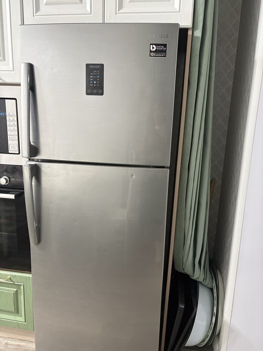 Холодильник samsung