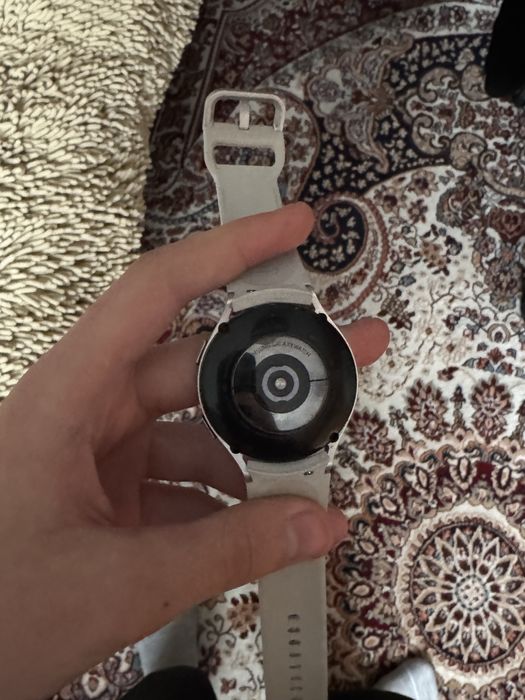 Продам/обменяю часы samsung watch 4