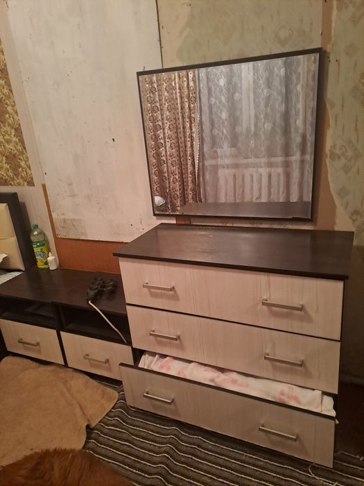 Спальный гарнитур