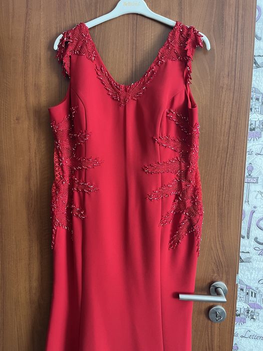 Дълга официална рокля