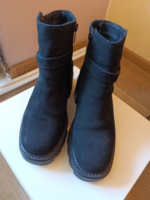 Боти естествен велур