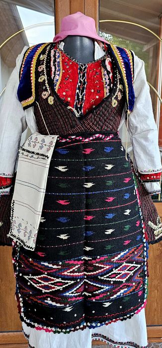 Македонска носия