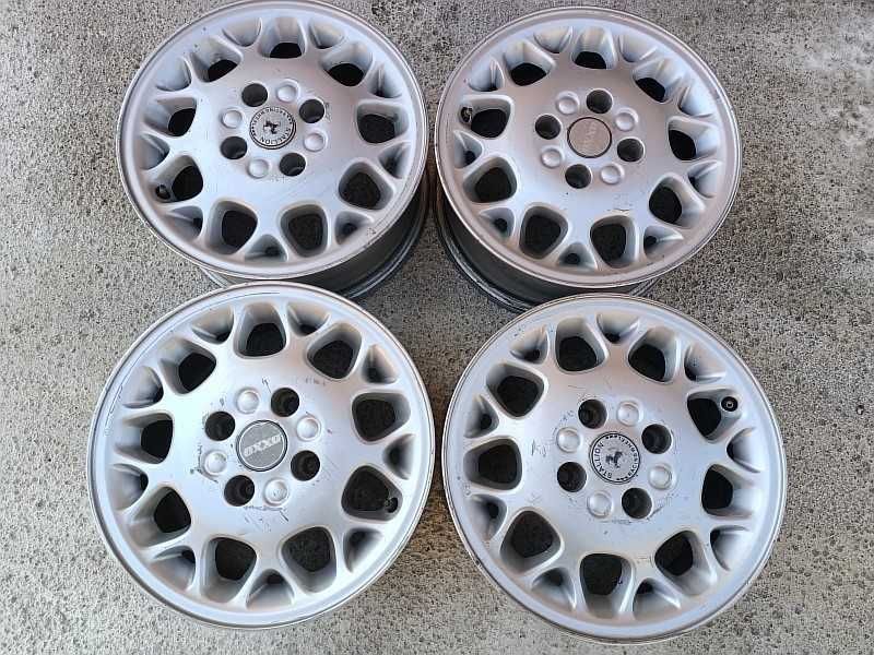 Продам оригинальные легкосплавные диски на автомашину Volvo V40 S40