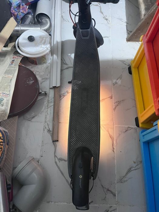 Электросамокат черный