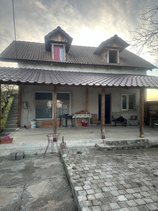 Casa de vanzare in Tauț