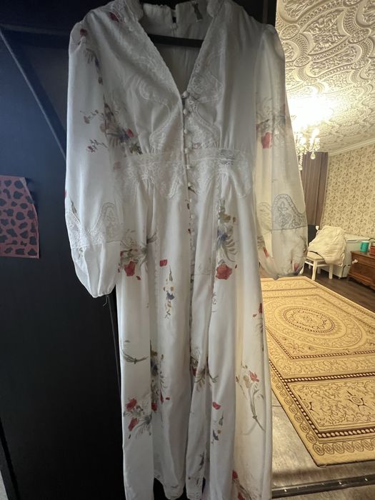 Платья красивая из лена