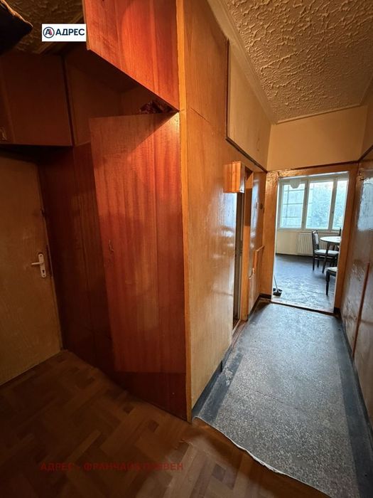 Продава се Тристаен апартамент в Плевен, Идеален център - 86 кв.м за 1570 €/кв.м - Снимка #5