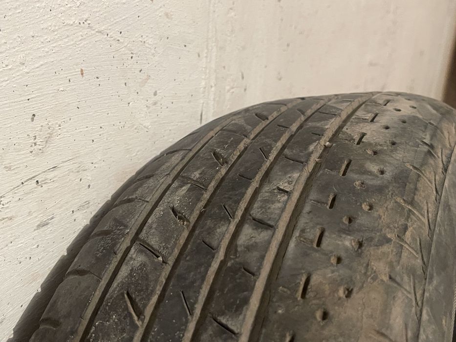 Продам пару летних шин 205/65/R16