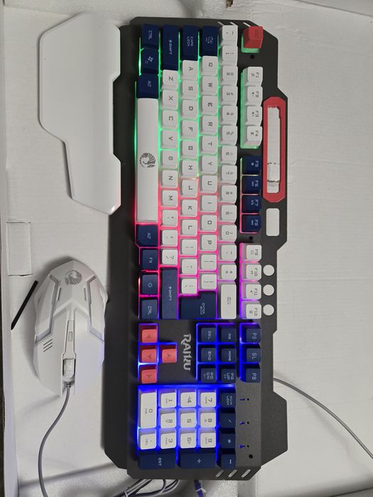 Tastatură mecanică plus Mouse Gaming
