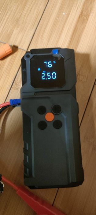 Насос, прикуриватель, пауэрбанк, фонарик