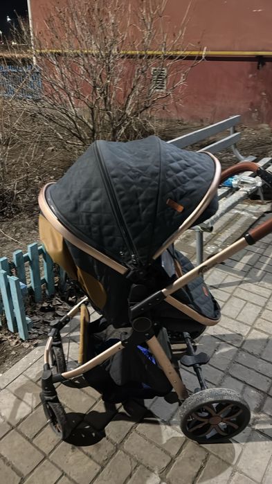 Продам каляску в отлином состоянии
