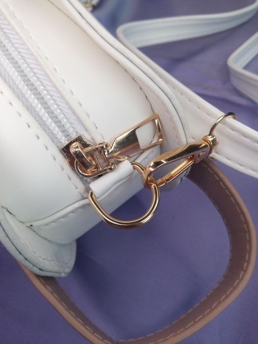 Дамска кожена чанта Китара