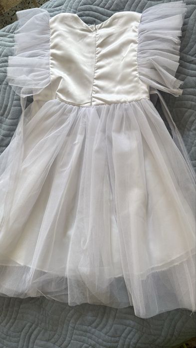 Продам белоснежное платье