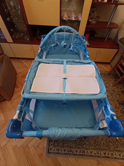 Детска сгъваема кошара с две нива