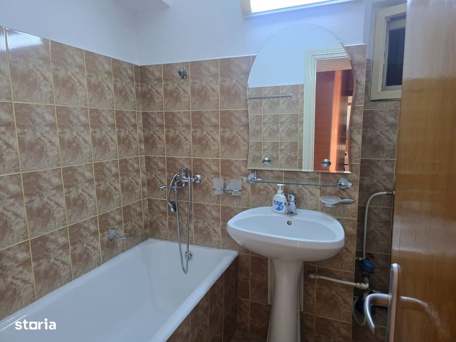 Ultracentral Duplex 4 cam suprafata utila 120 mp