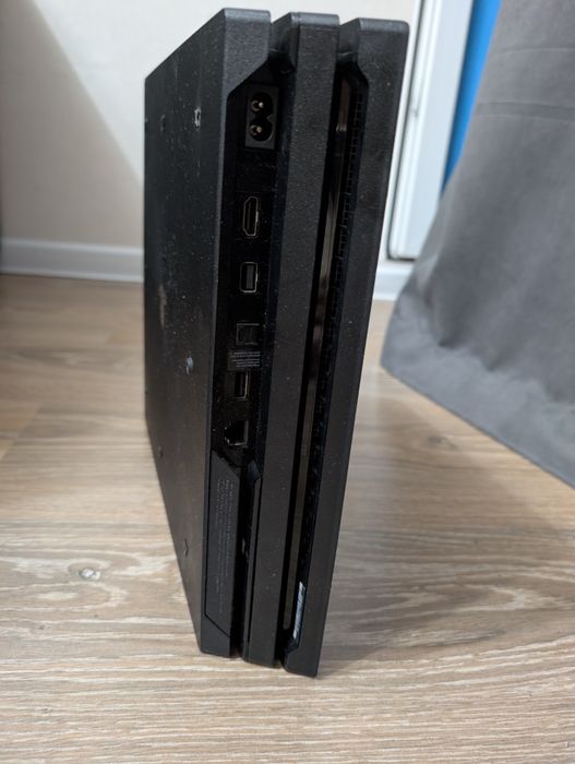 Playstation 4 pro пс4 про 1tb+2дж