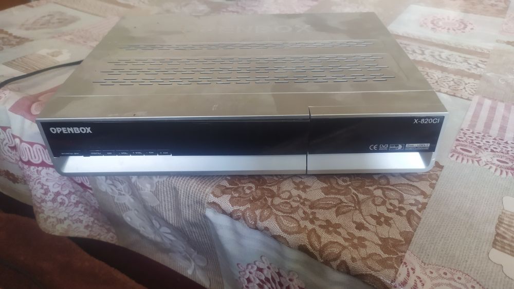 Продам тюнер  Openbox X-820CI