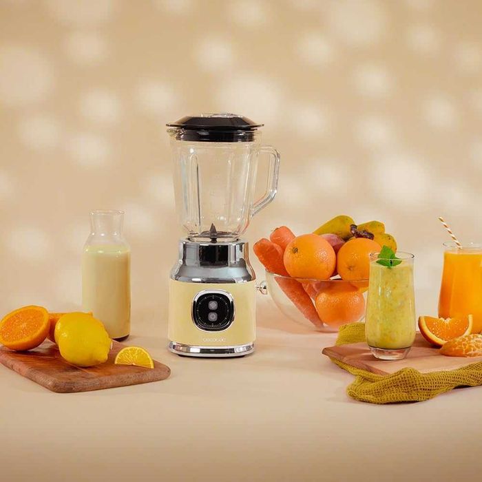 Блендер Cecotec Yellow RetroTwist 800 W, стъклена купа 1л, 4 остриета