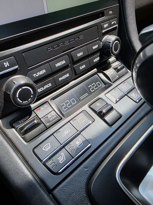 Porsche 911 Turbo S Cabriolet Full