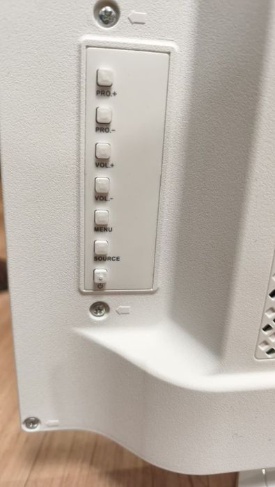 Продам телевизор TCL