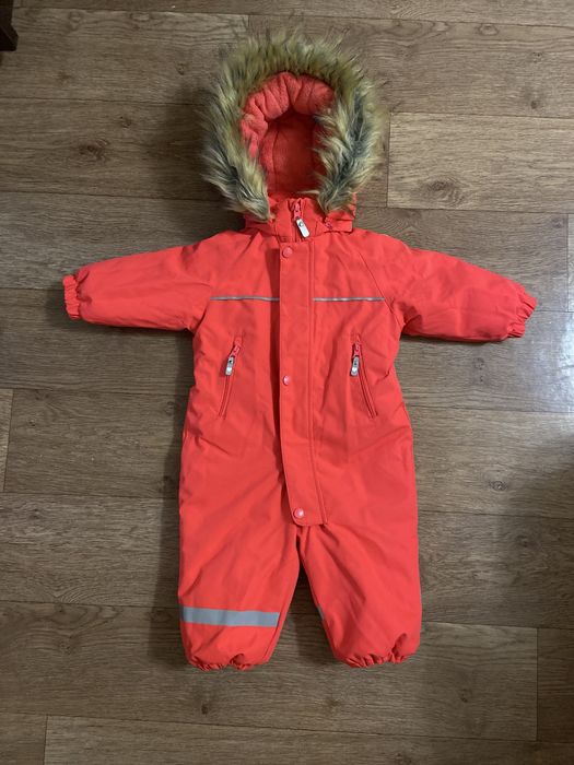 Комбинезон зимний на девочку