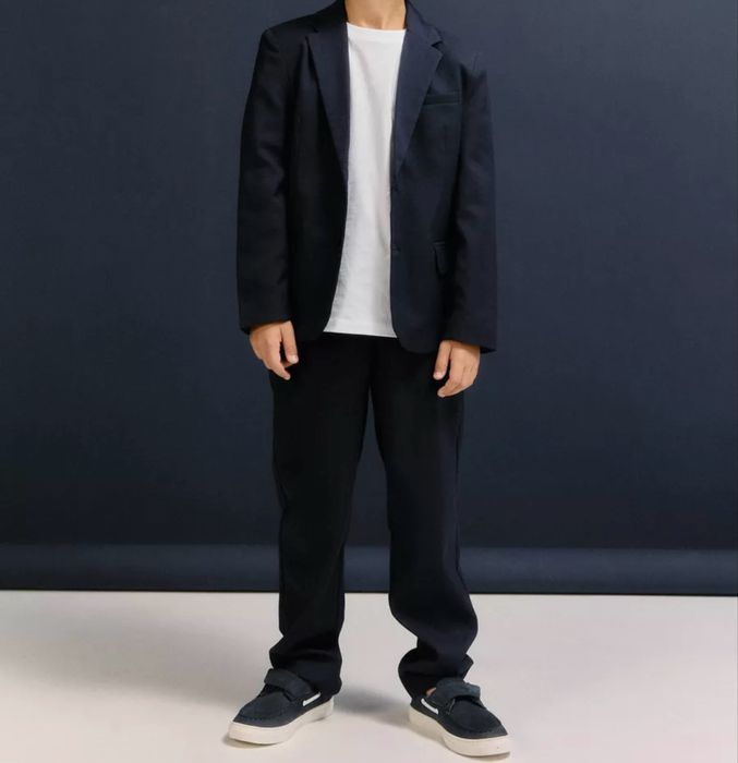 Продам школьный пиджак на мальчика