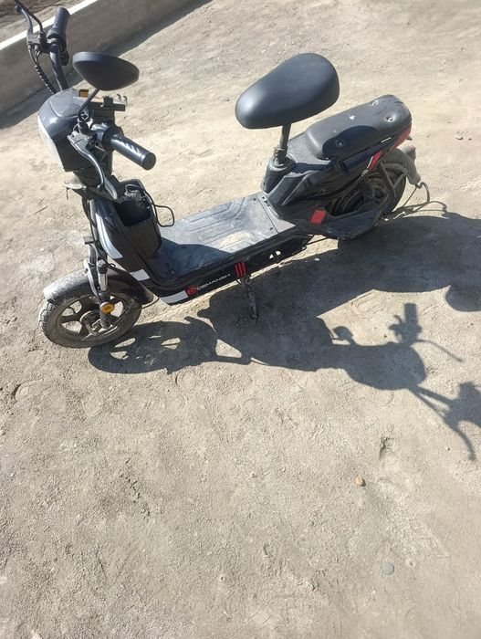 Elektron skuter holati yaxshi