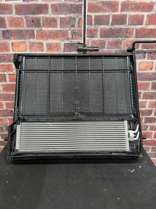 Caseta radiator BMW g01 3.0 Plug in