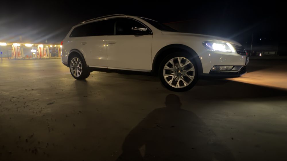 VOLKSWAGEN Passat Alltrack 2013 — imagine 5