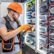 Электрик 24.7 работаю вызов 150 тисич