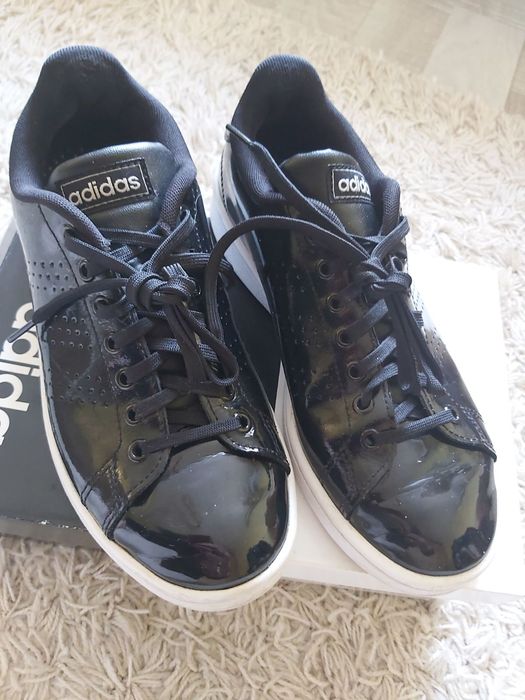 Сникърси Adidas Advantage