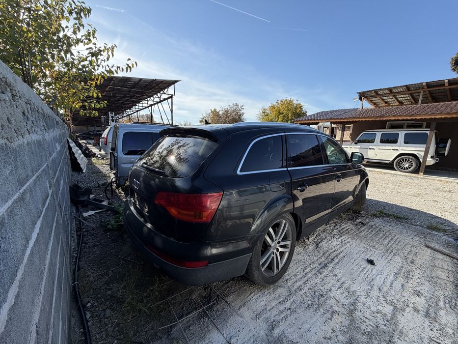 Ауди Q7 3.0 дизел 2008 Г само на части