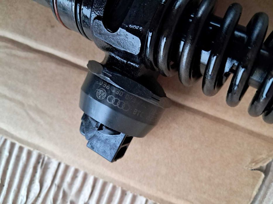 Skoda Fabia 2, Vw Polo, set injectoare motor 1,4 diesel cod BNM