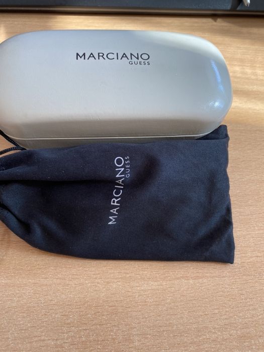 Оригинални слънчеви очила Guess by marciano