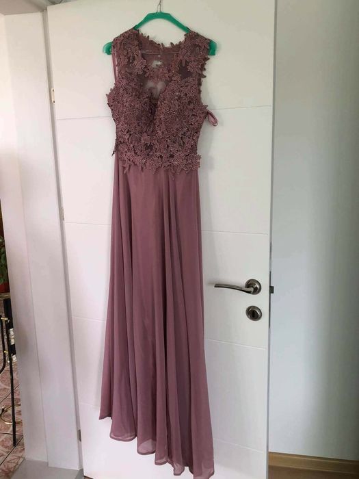 Официални   рокли