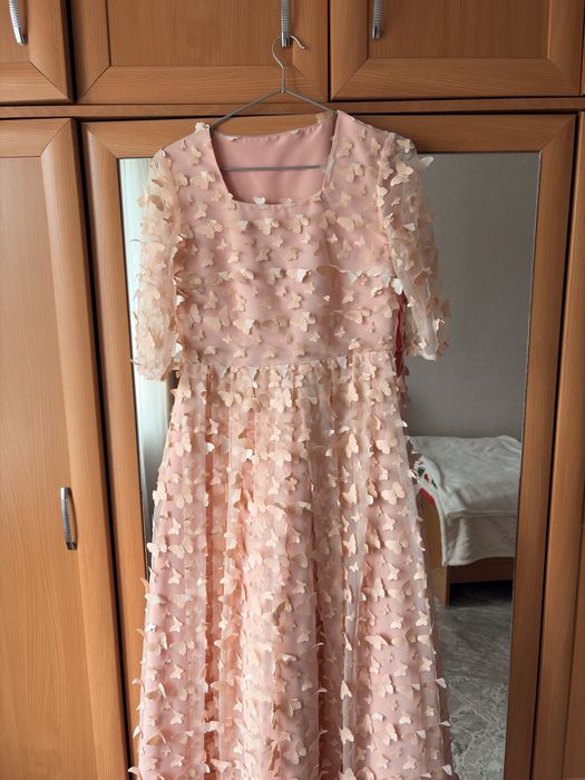 платье на выпускной